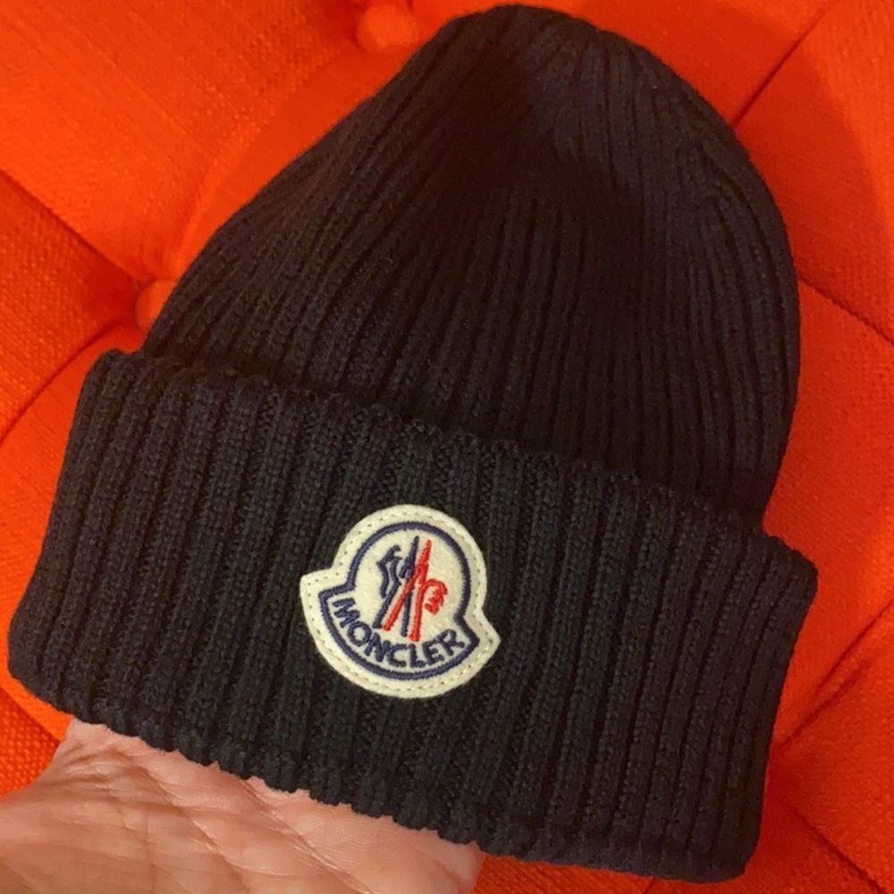 Moncler beanie berretto